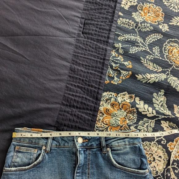 Zara Authentic denim skirt by TRF - Picture 3 of 8